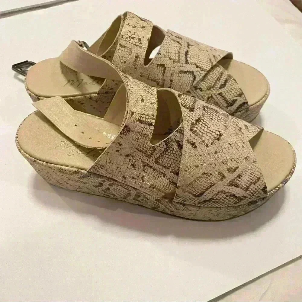 Amuse Society x Matisse runaway platform